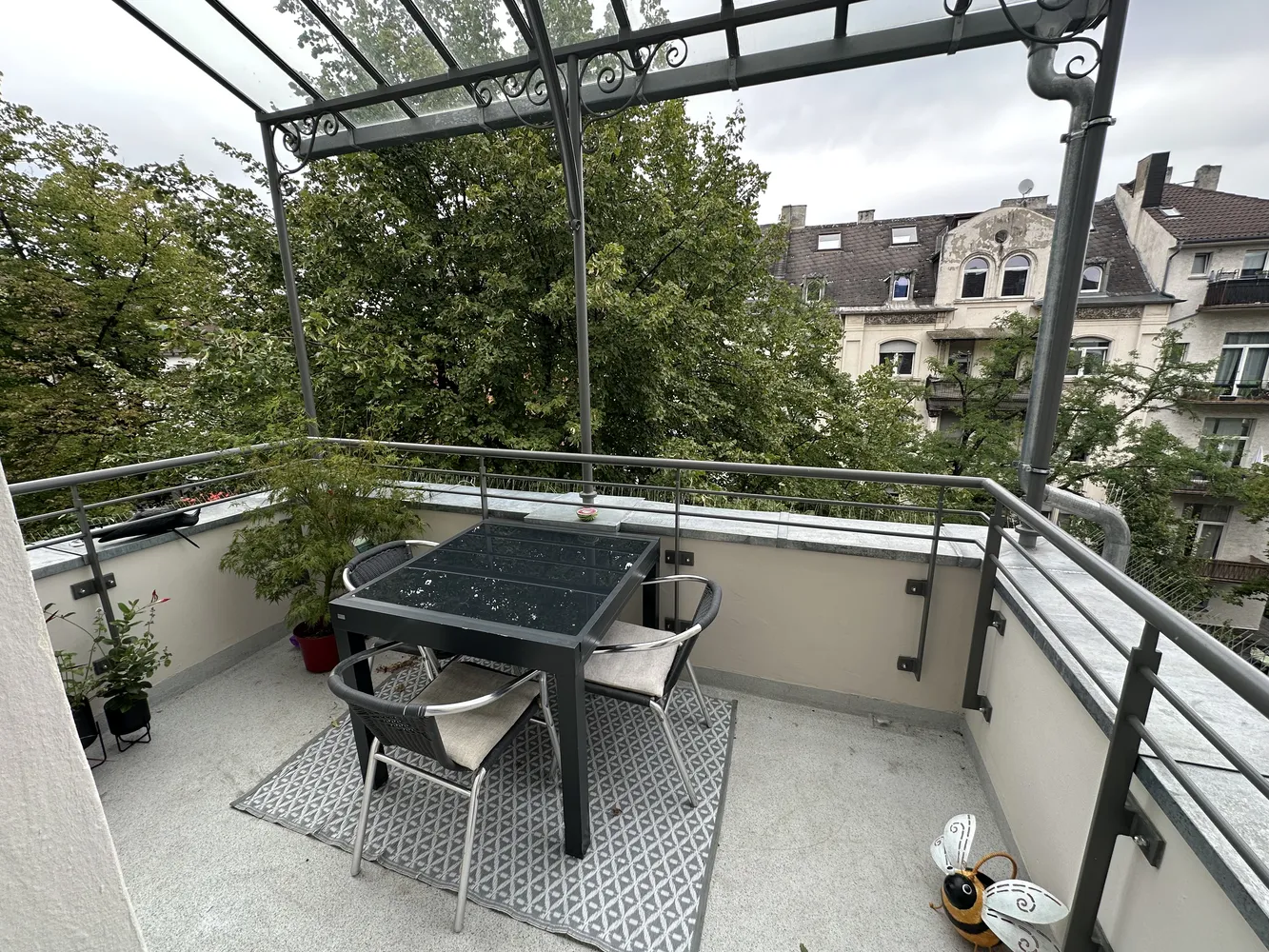 2 Zimmer Wohnung mit 75 m² in Wiesbaden – Bild 6