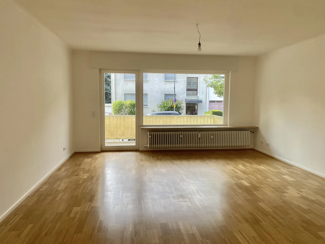 4 Zimmer Wohnung mit 102 m² in Frankfurt am Main – Bild 1