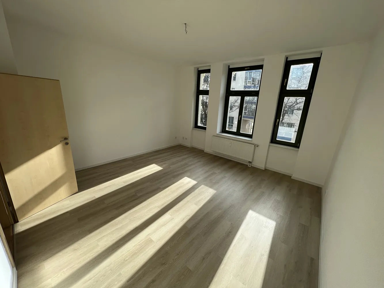 3 Zimmer Wohnung mit 90 m² in Magdeburg – Bild 4
