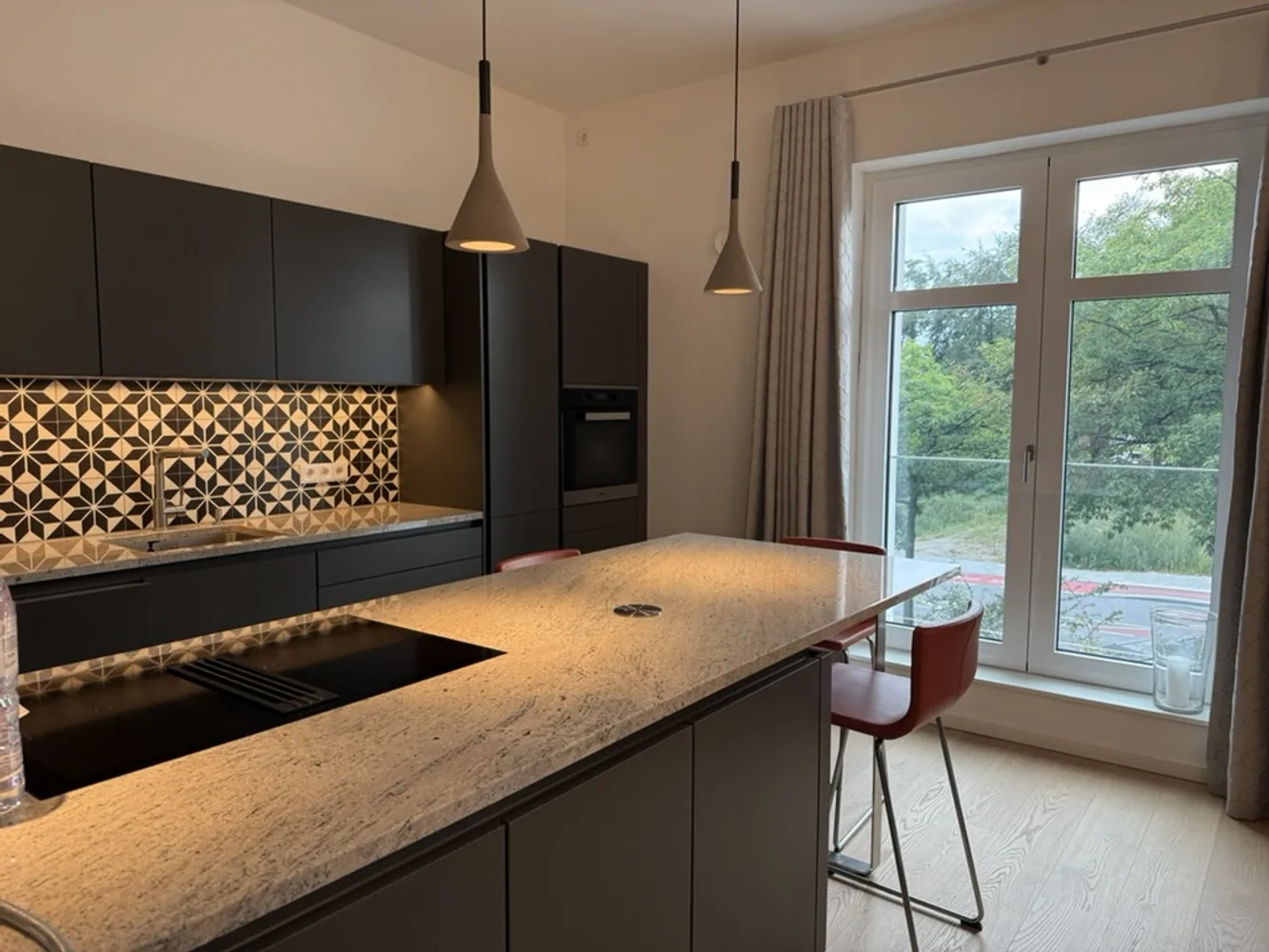 3 Zimmer Wohnung mit 130 m² in Hamburg – Bild 1