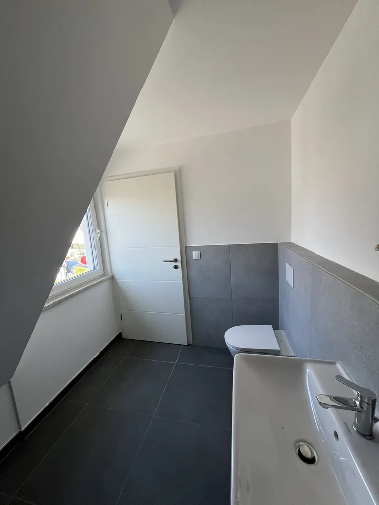 5 Zimmer Wohnung mit 98 m² in Schwabach – Bild 2