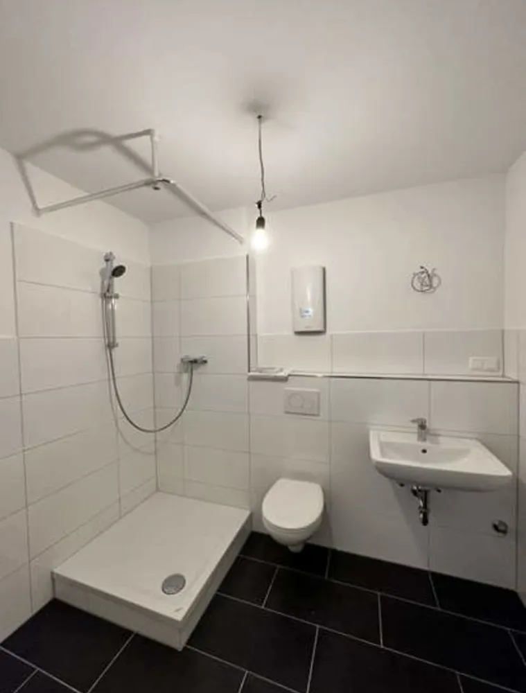 2 Zimmer Wohnung mit 64 m² in Düsseldorf – Bild 3