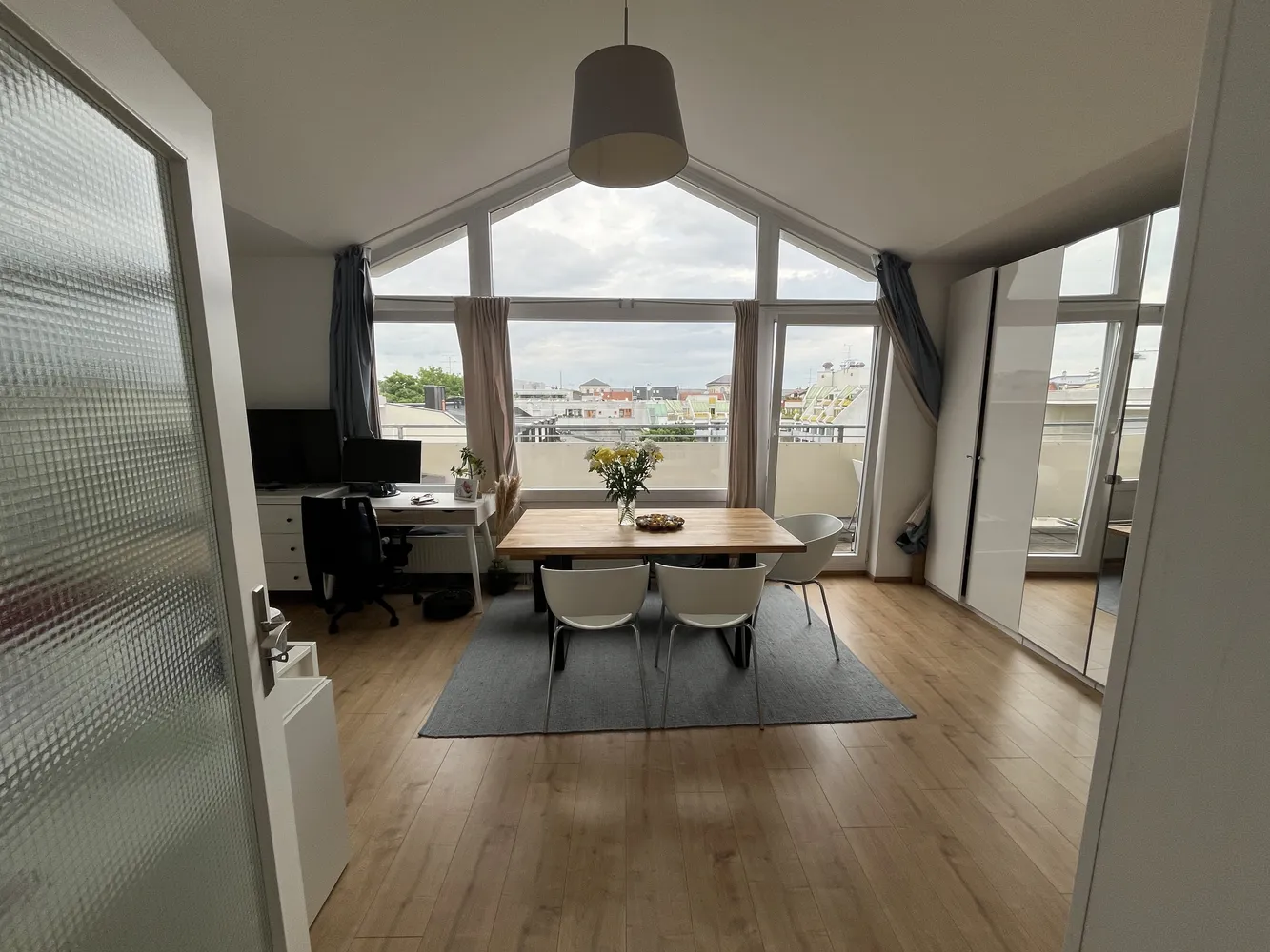 1 room apartment with 36 m² in Munich – Photo 1