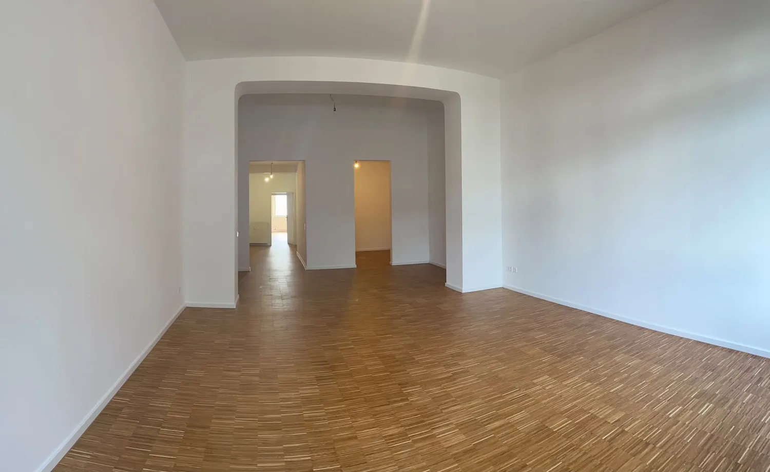 2 room apartment with 103 m² in Düsseldorf – Photo 3
