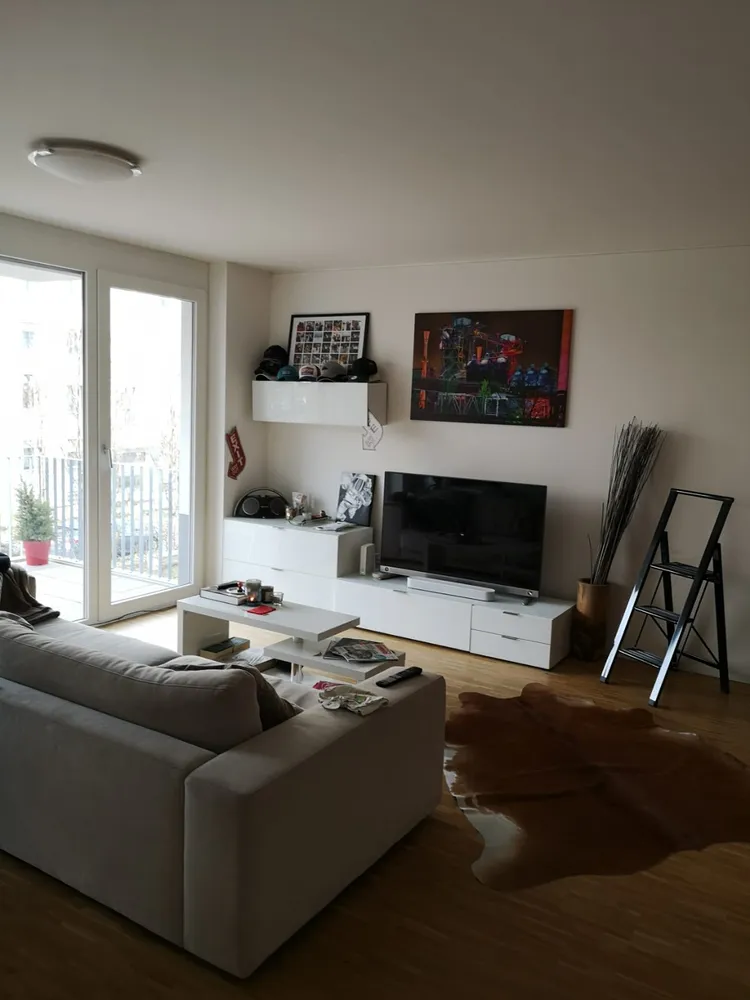 2 Zimmer Wohnung mit 83 m² in Frankfurt am Main – Bild 2