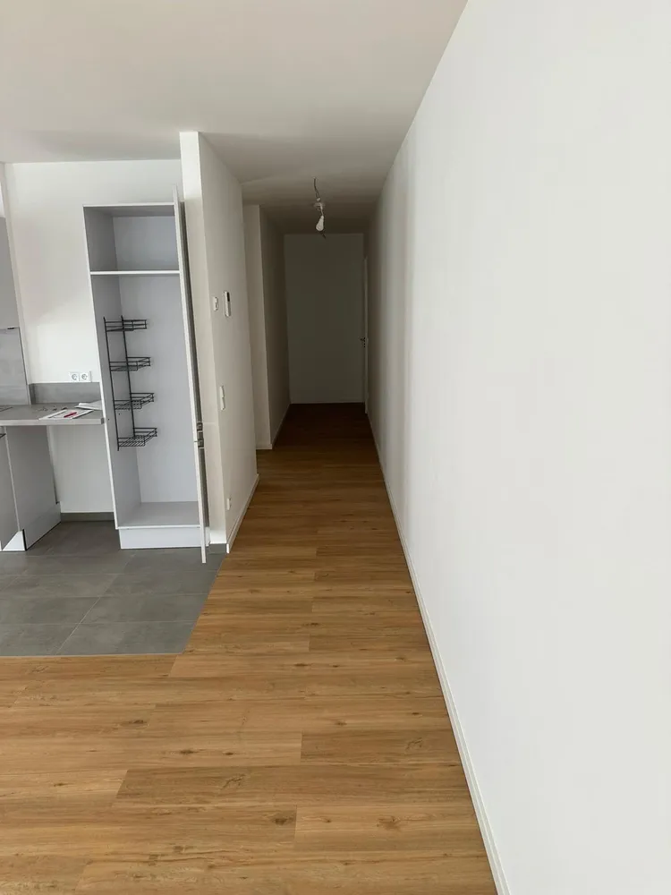 2 room apartment with 70 m² in Frankfurt am Main – Photo 3