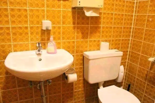 Shared room with 20 m² in Stuttgart – Photo 9