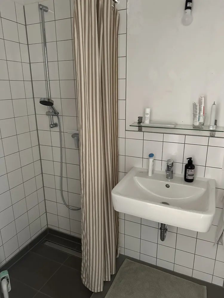2 Zimmer Wohnung mit 60 m² in Berlin – Bild 4