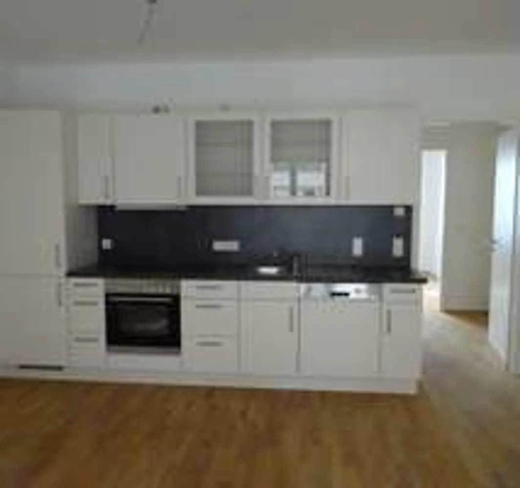 2 Zimmer Wohnung mit 64 m² in Regensburg – Bild 1