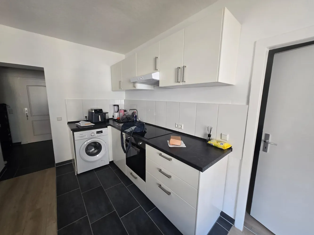 2 Zimmer Wohnung mit 35 m² in Düsseldorf – Bild 2
