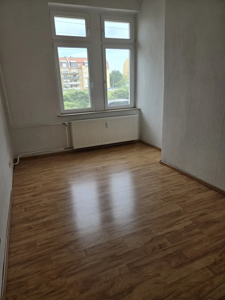 5 Zimmer Wohnung mit 110 m² in Dresden – Bild 1