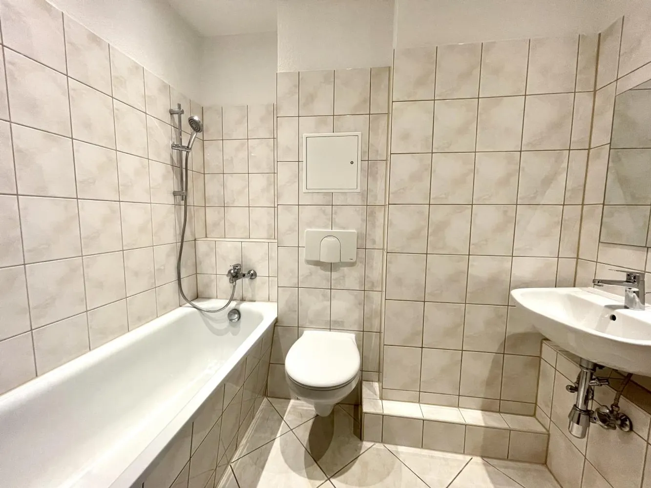 2 room apartment with 46 m² in Chemnitz – Photo 4