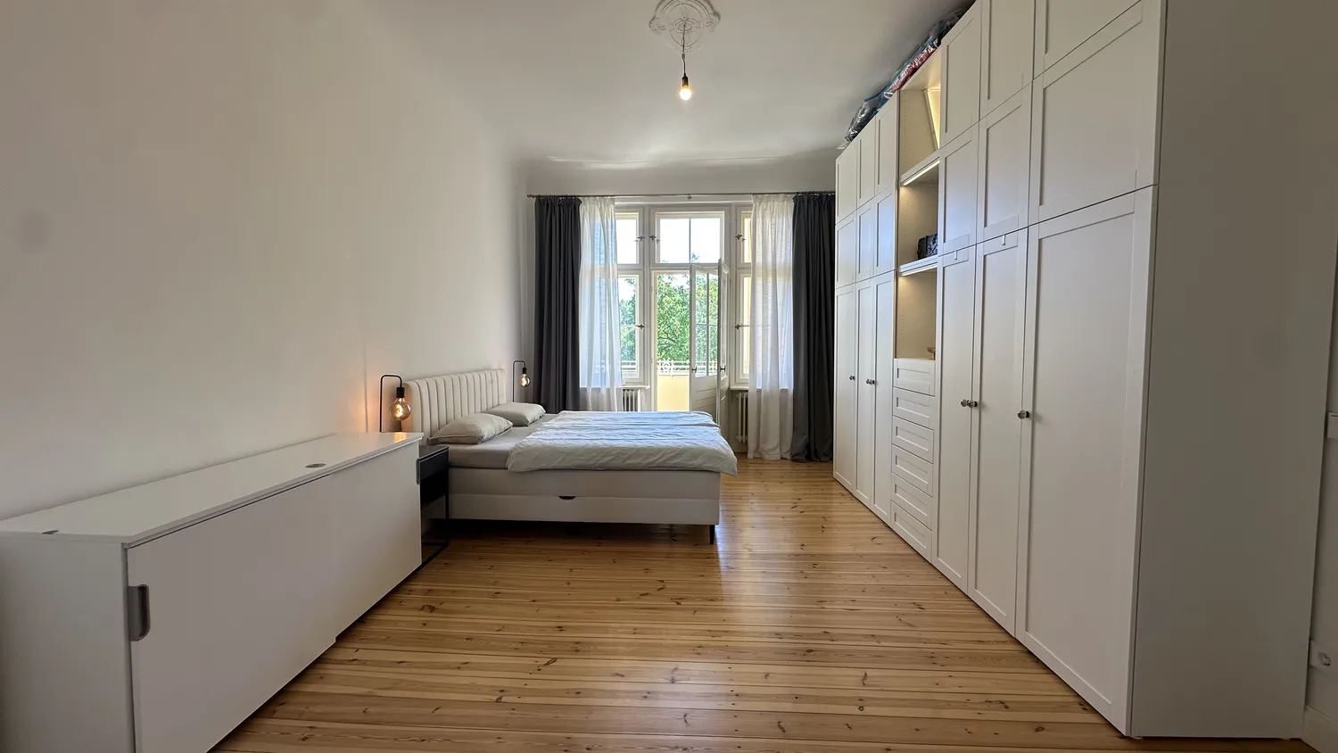 2 room apartment with 115 m² in Berlin – Photo 12