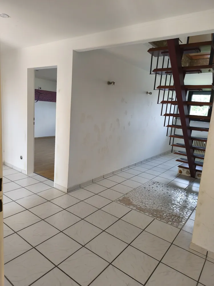 4 Zimmer Wohnung mit 93 m² in Oberhausen – Bild 2