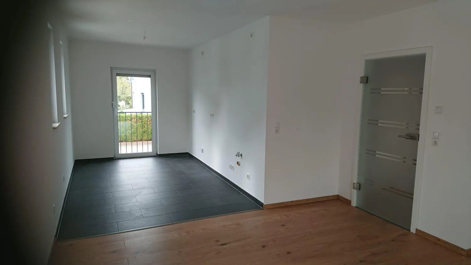 4 room apartment with 100 m² in Bitterfeld-Wolfen – Photo 1