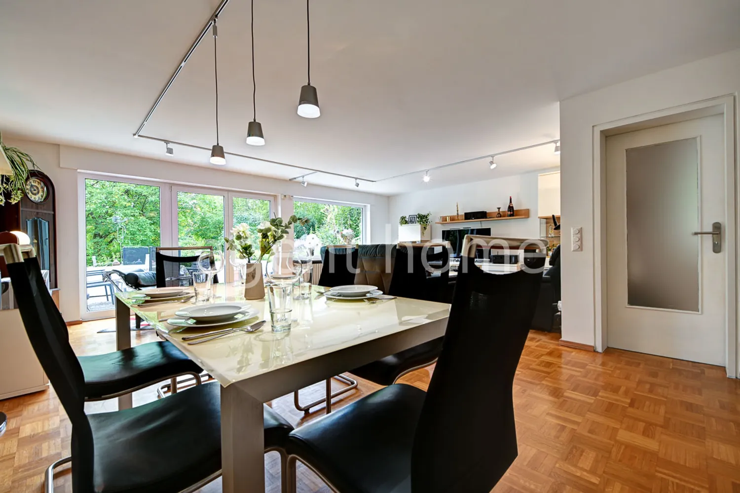 4 Zimmer Wohnung mit 125 m² in Stuttgart – Bild 6