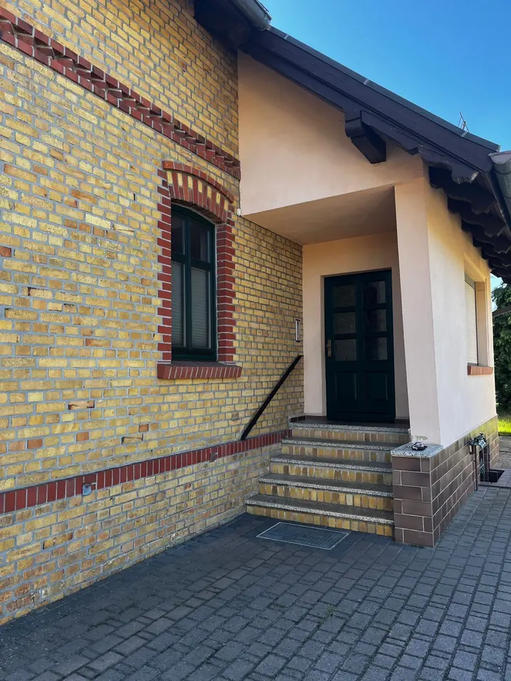 2 Zimmer Wohnung mit 68 m² in Hoyerswerda – Bild 1