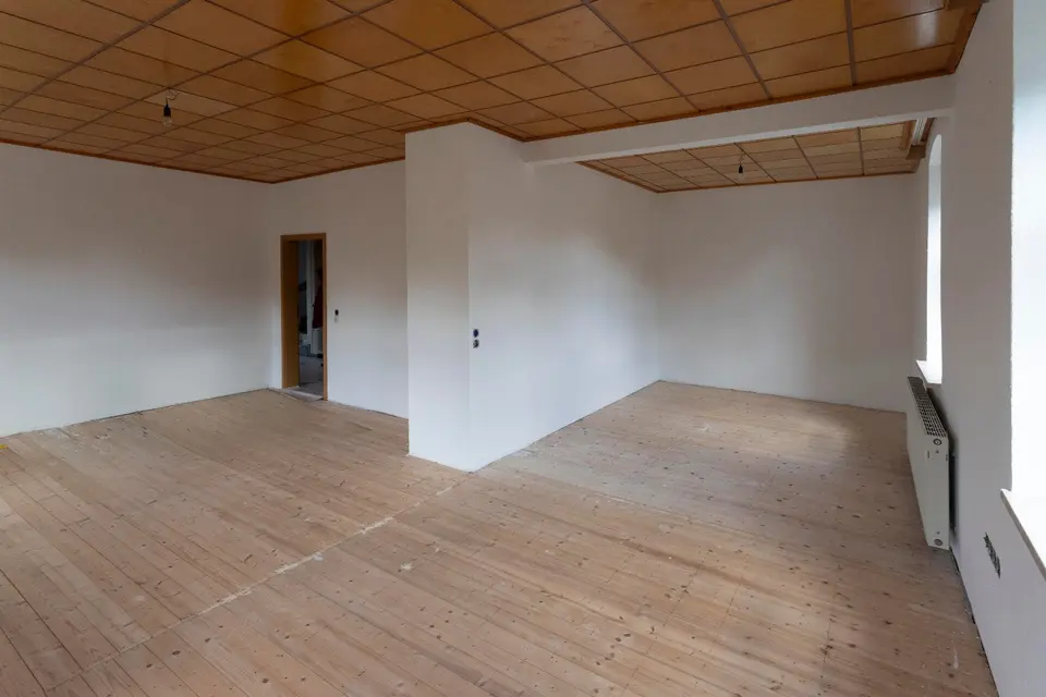 5 Zimmer Wohnung mit 164 m² in Grimma – Bild 1
