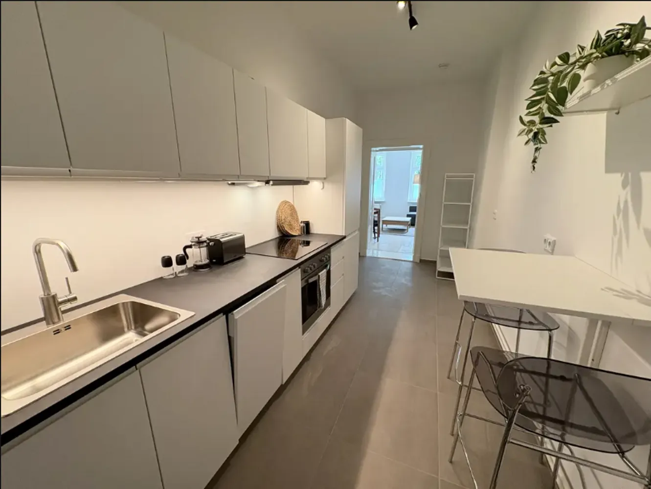 4 room apartment with 98 m² in Berlin – Photo 12