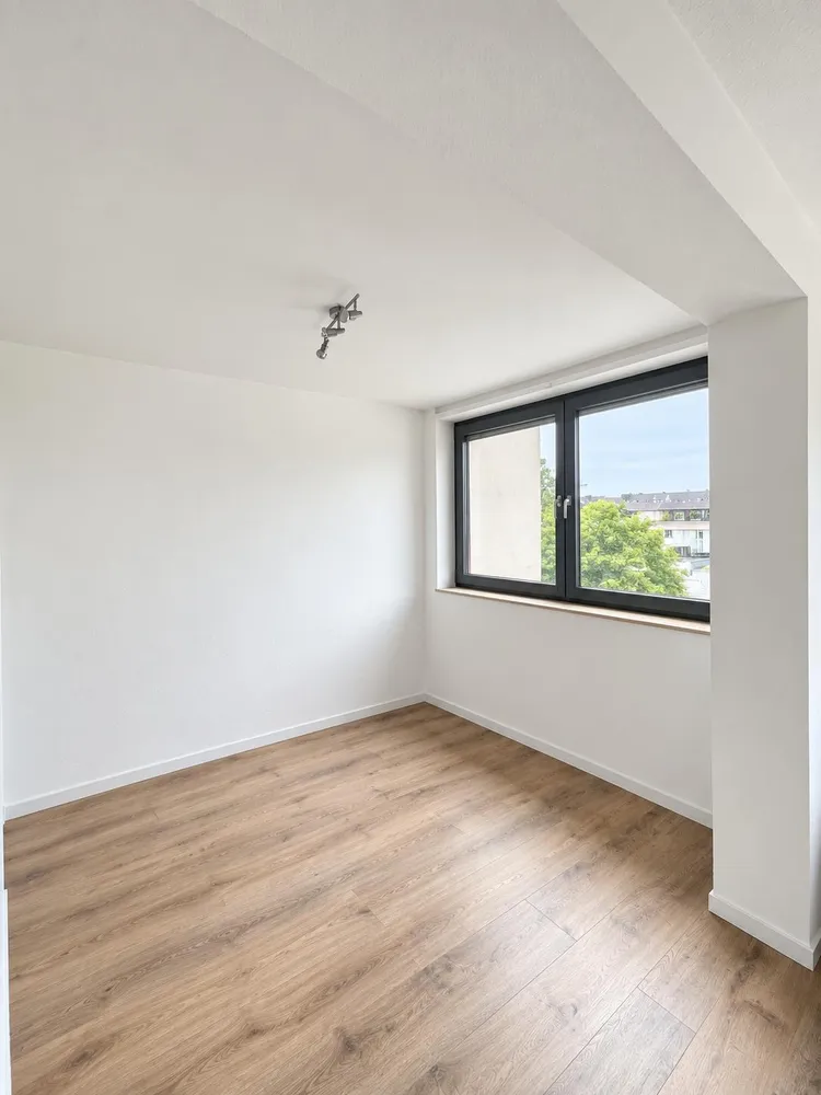 4 Zimmer Wohnung mit 104 m² in Düsseldorf – Bild 5