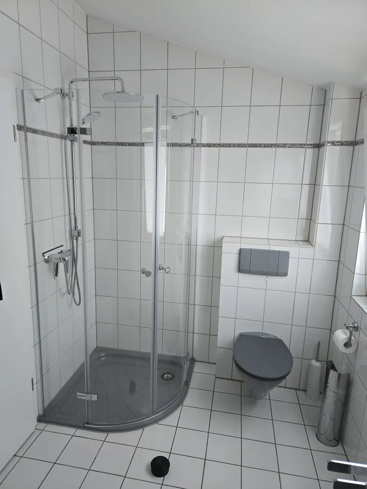 4 Zimmer Wohnung mit 85 m² in Wiesbaden – Bild 2