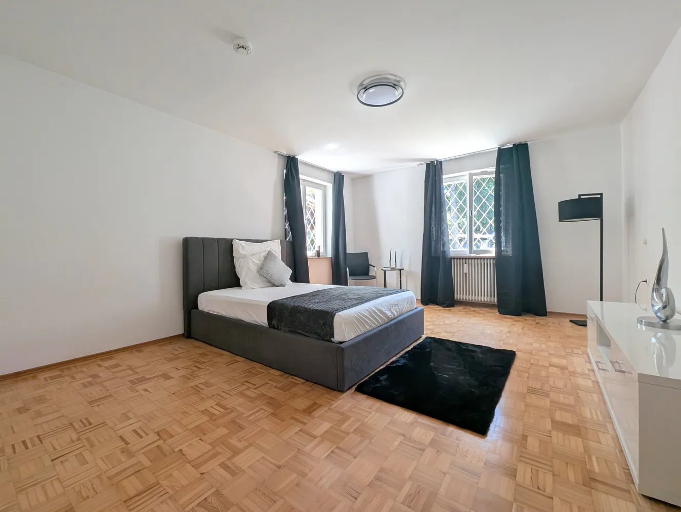7 Zimmer Wohnung mit 128 m² in München – Bild 4