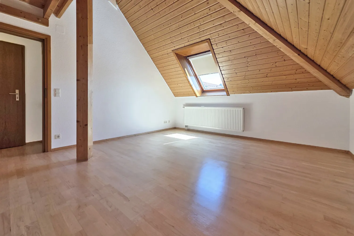 5 Zimmer Wohnung mit 109 m² in Böblingen – Bild 6