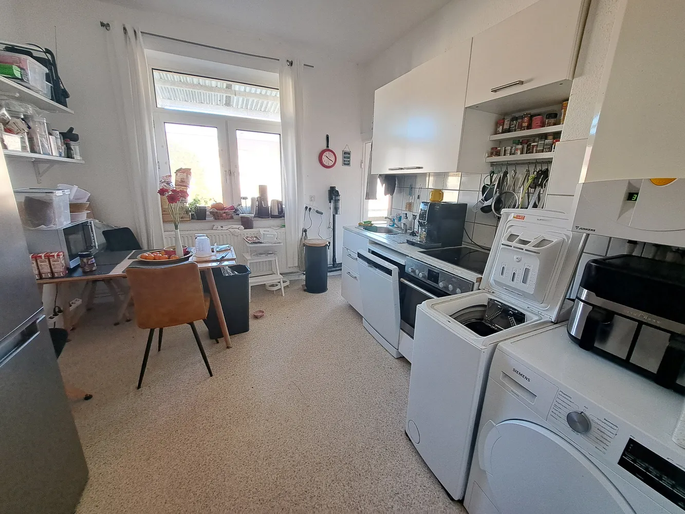 4 Zimmer Wohnung mit 89 m² in Bremerhaven – Bild 2