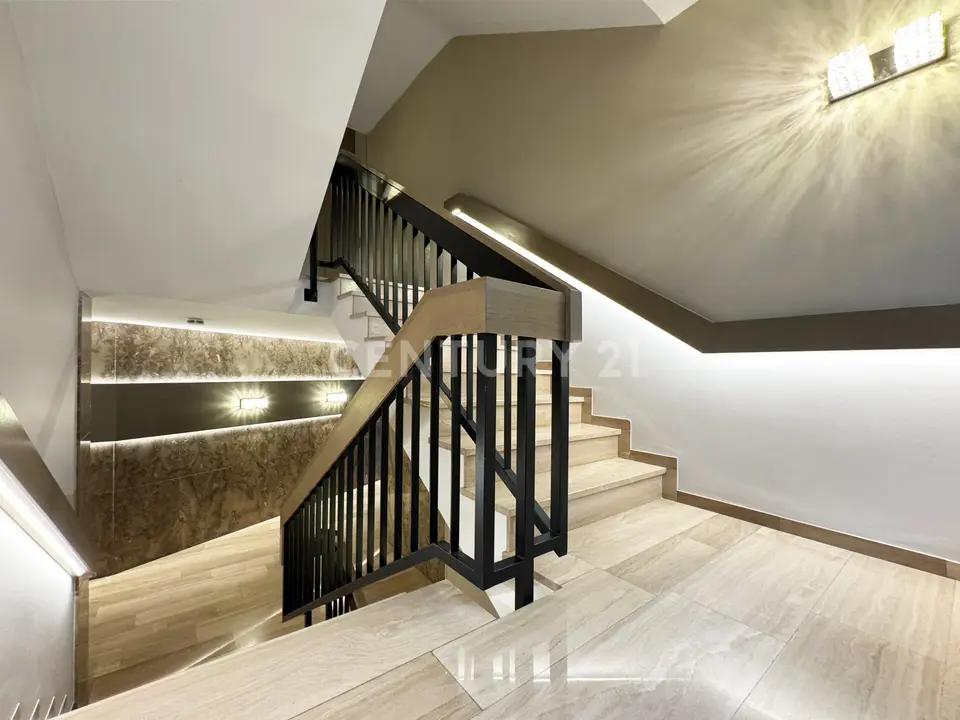 4 Zimmer Wohnung mit 165 m² in Frankfurt am Main – Bild 5