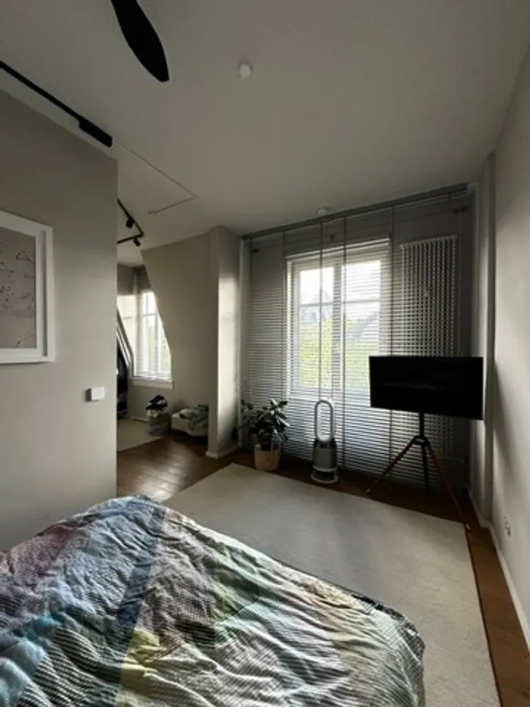4 Zimmer Wohnung mit 139 m² in Frankfurt am Main – Bild 9