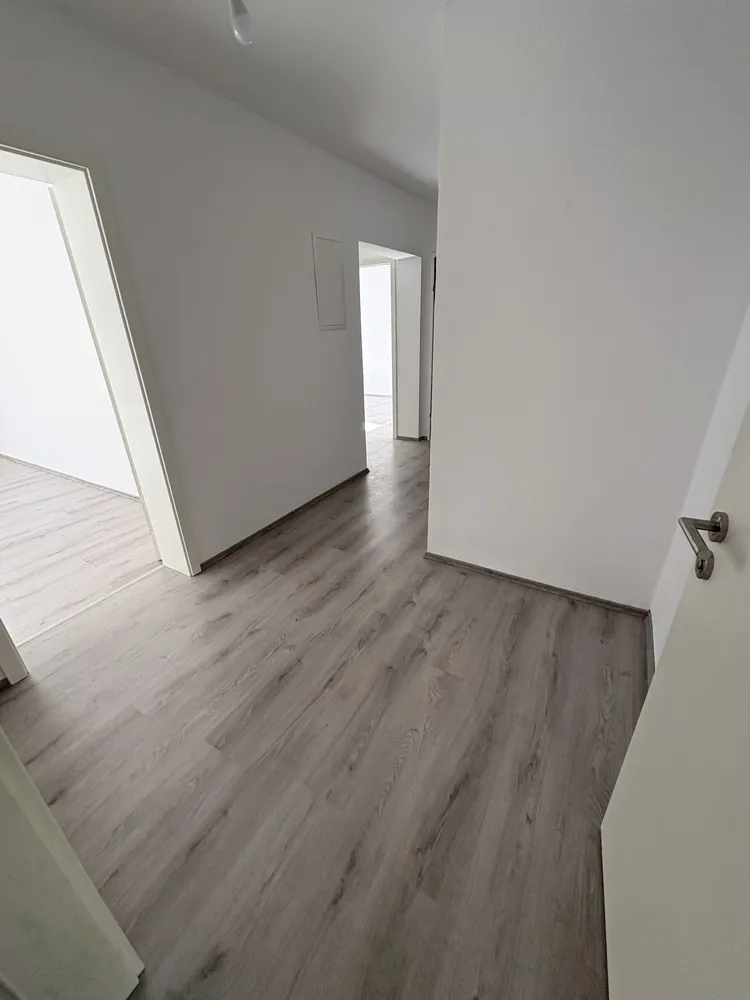 4 Zimmer Wohnung mit 82 m² in Wiesbaden – Bild 3