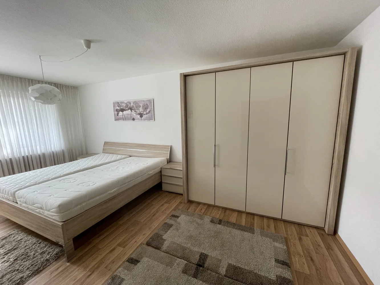 2 Zimmer Wohnung mit 81 m² in Duisburg – Bild 1
