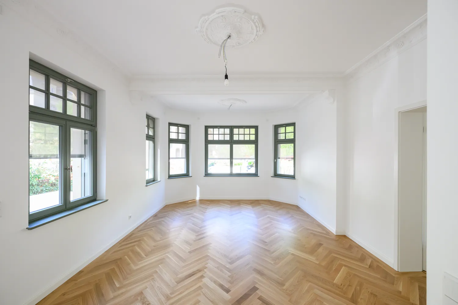 3 Zimmer Wohnung mit 110 m² in Dresden – Bild 1