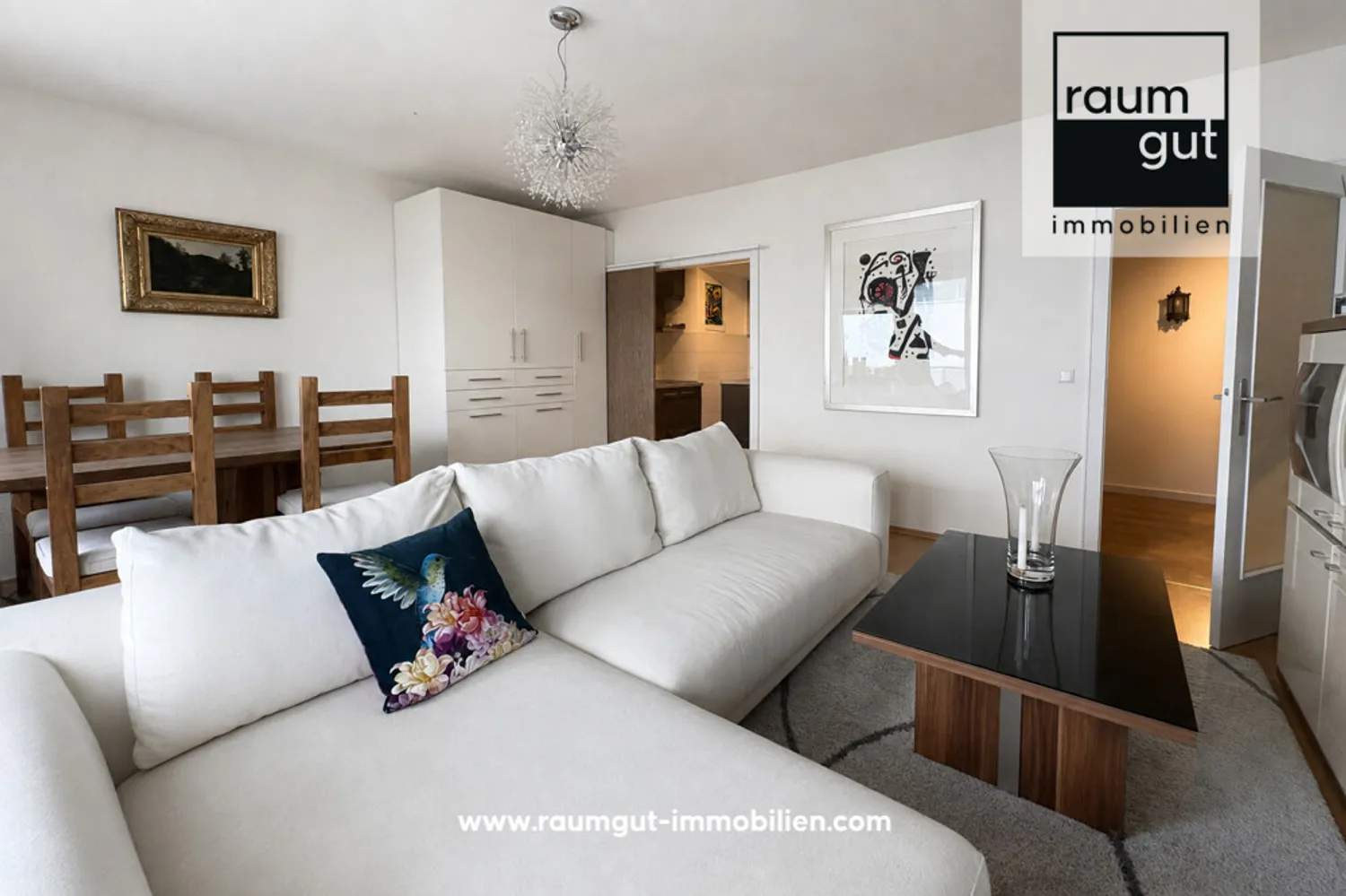 2 room apartment with 57 m² in Düsseldorf – Photo 1