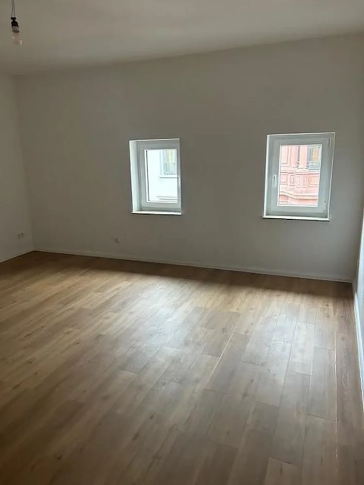 2 Zimmer Wohnung mit 77 m² in Wiesbaden – Bild 7