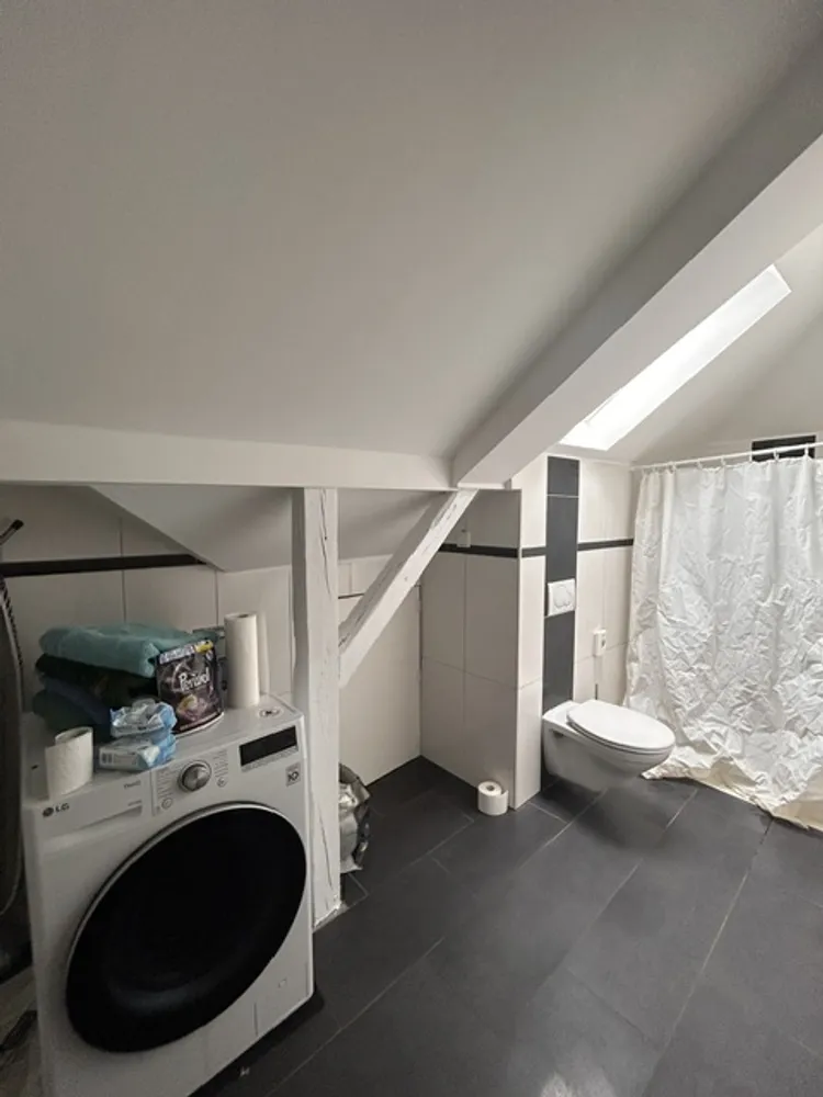 2 Zimmer Wohnung mit 75 m² in Wiesbaden – Bild 5