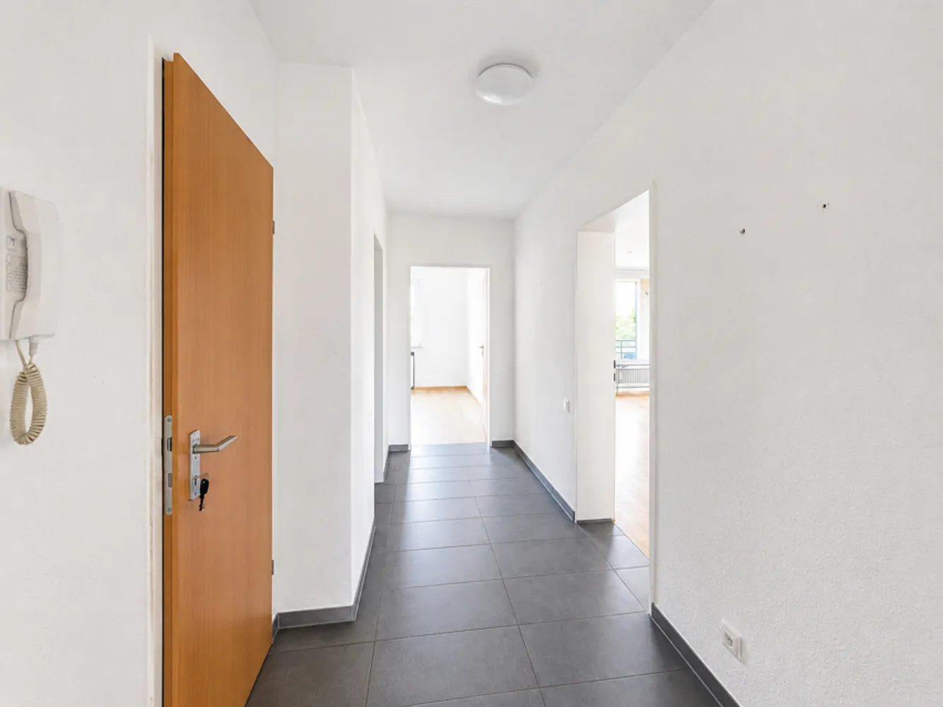 3 Zimmer Wohnung mit 72 m² in Krefeld – Bild 2