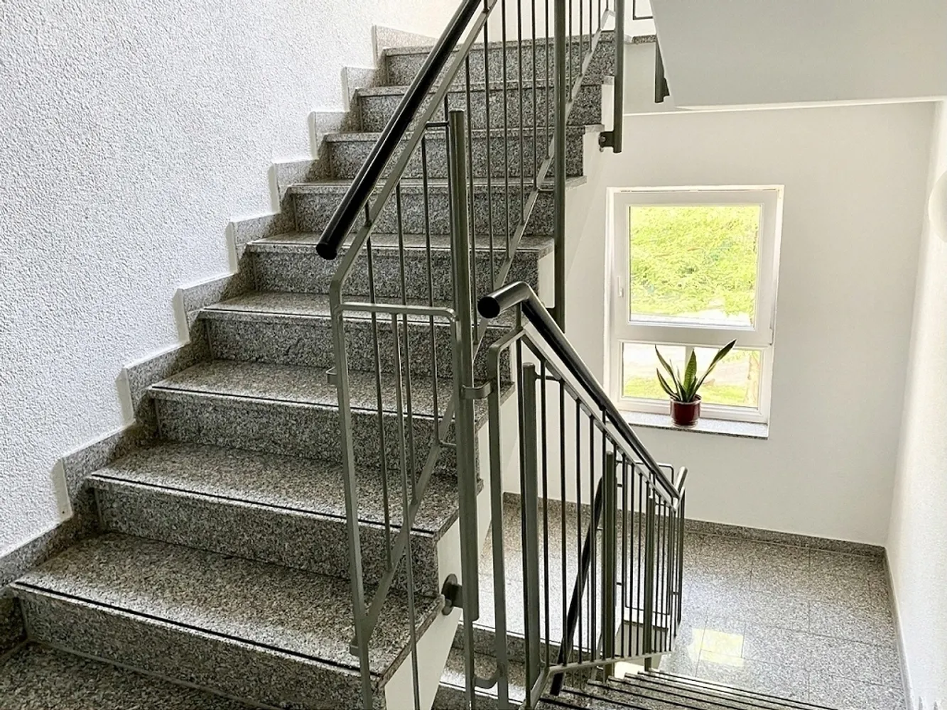 1 room apartment with 50 m² in Chemnitz – Photo 5