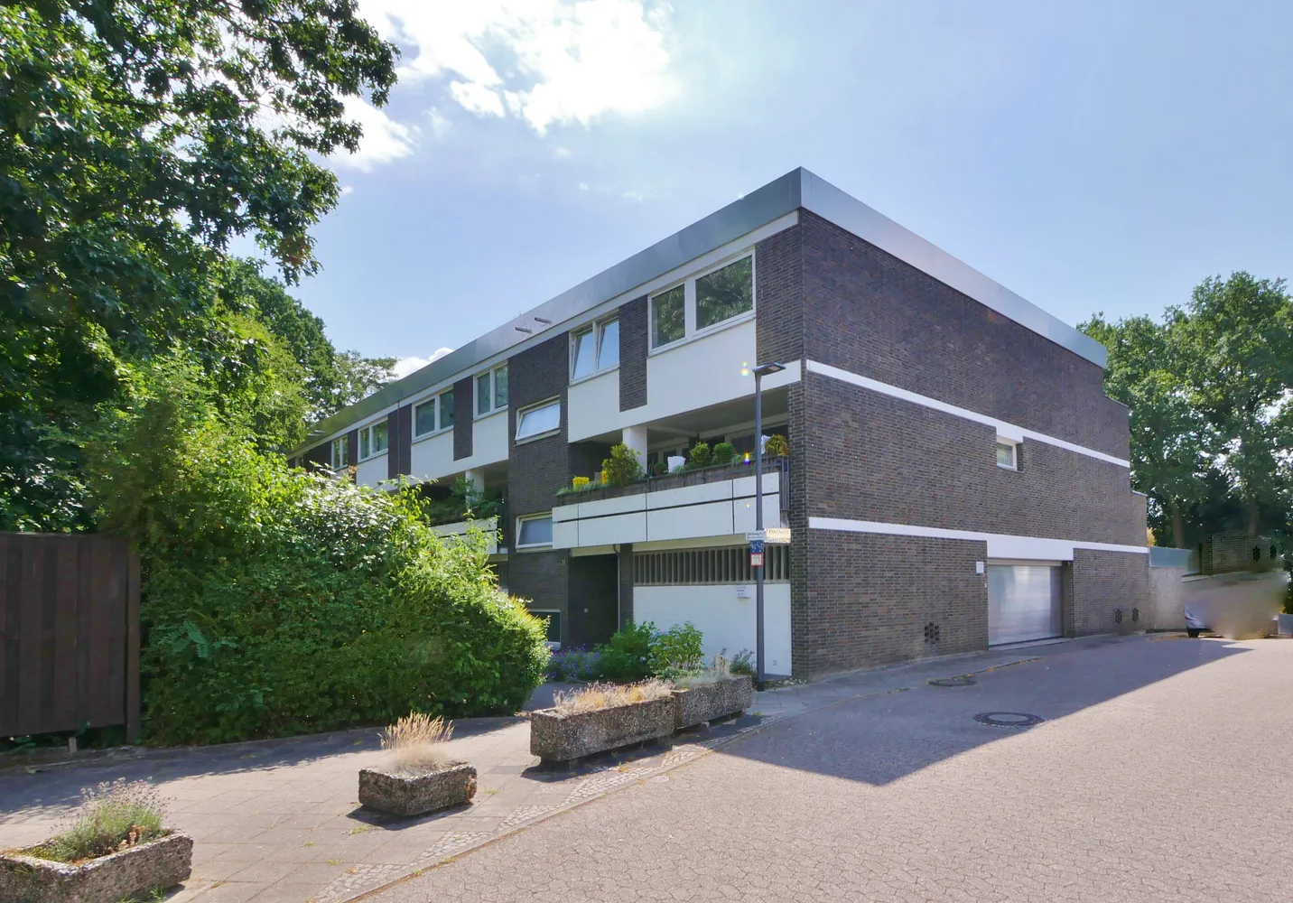2 Zimmer Wohnung mit 120 m² in Hilden – Bild 1
