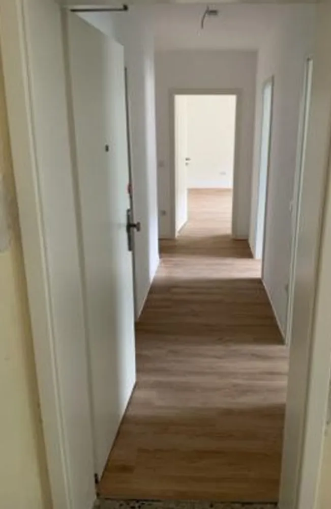4 Zimmer Wohnung mit 98 m² in Frankfurt am Main – Bild 2