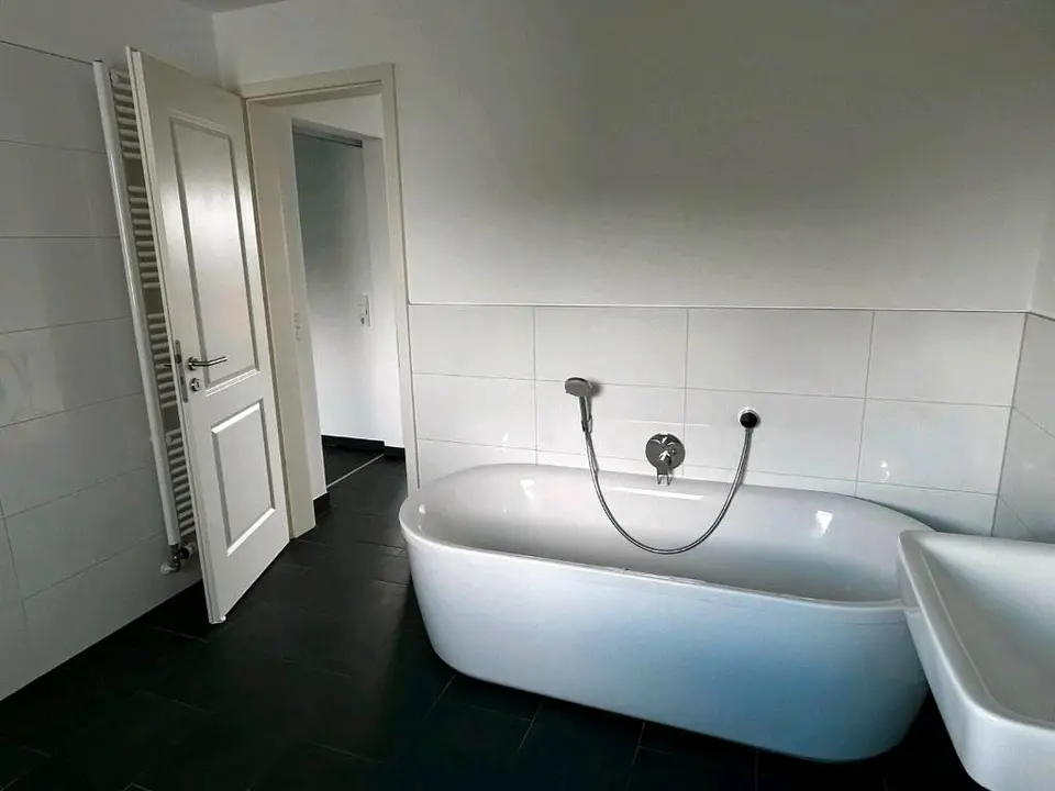 2 Zimmer Wohnung mit 75 m² in Wilhelmshaven – Bild 7