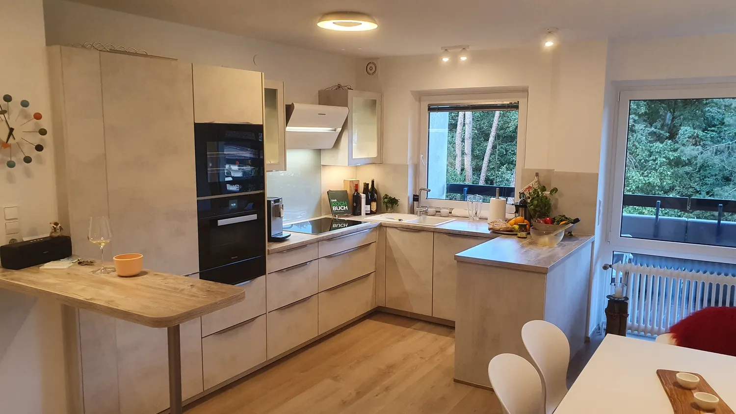 4 Zimmer Wohnung mit 98 m² in Karlsruhe – Bild 1