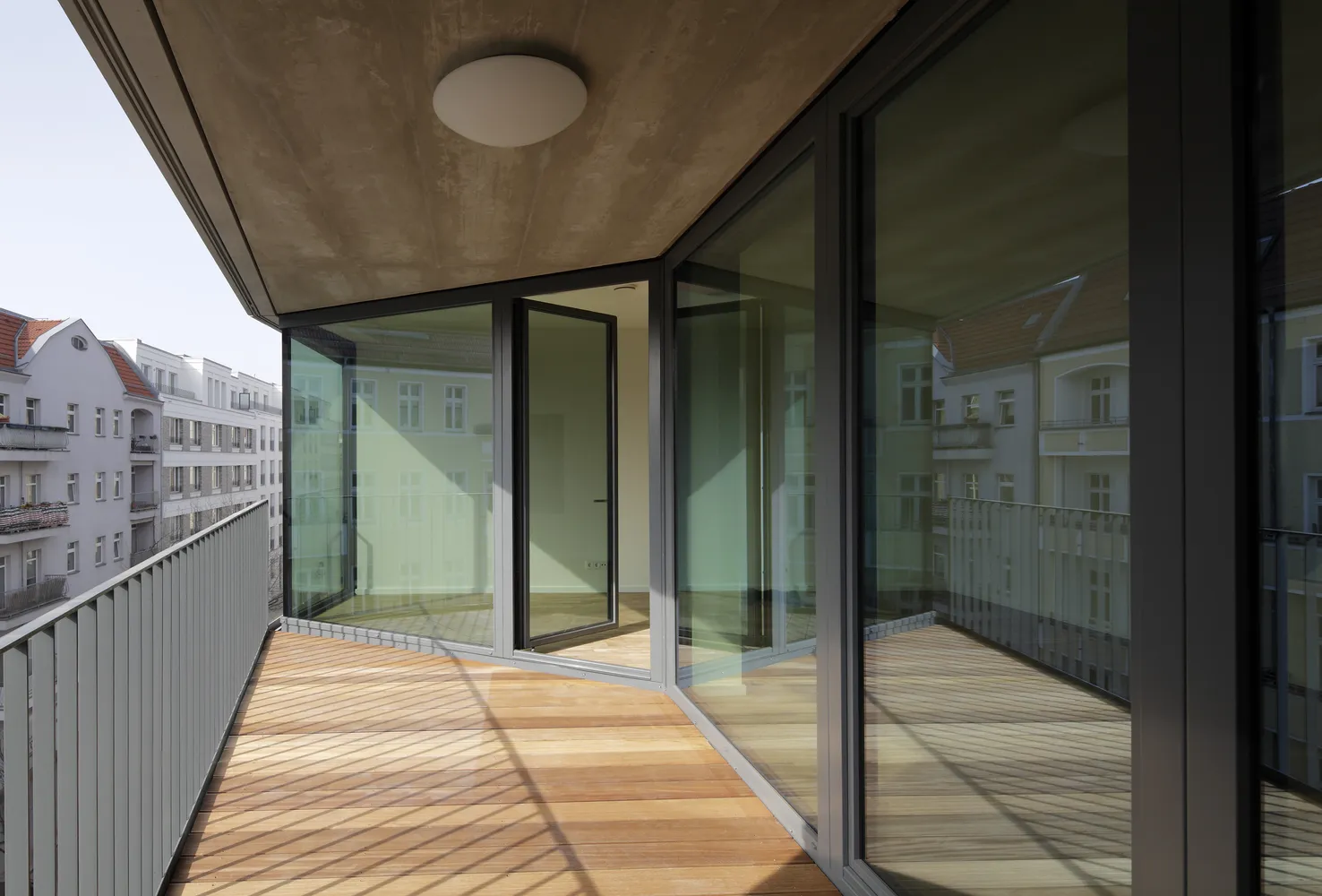 3 room apartment with 98 m² in Berlin – Photo 1