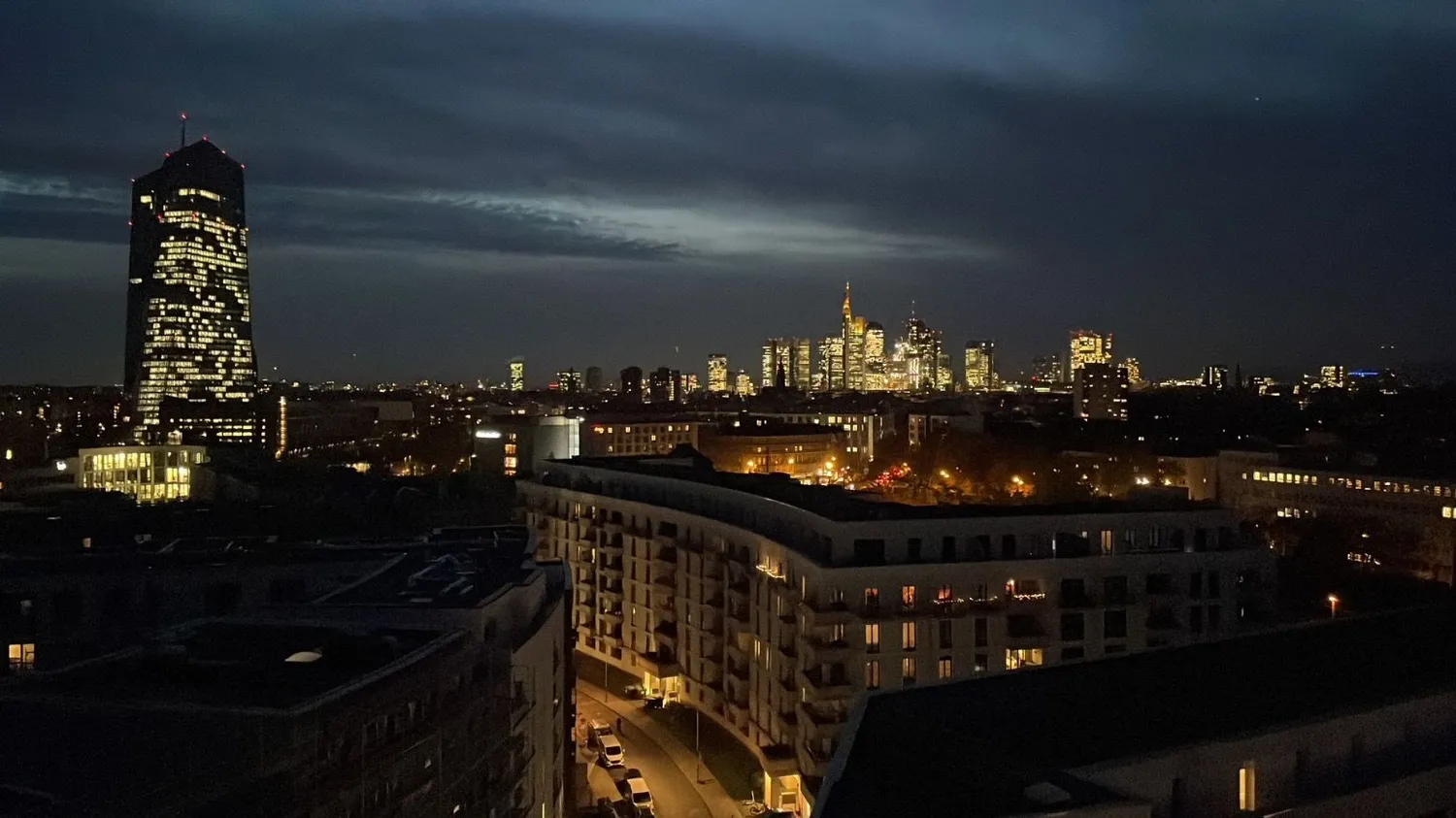 3 Zimmer Wohnung mit 77 m² in Frankfurt am Main – Bild 1