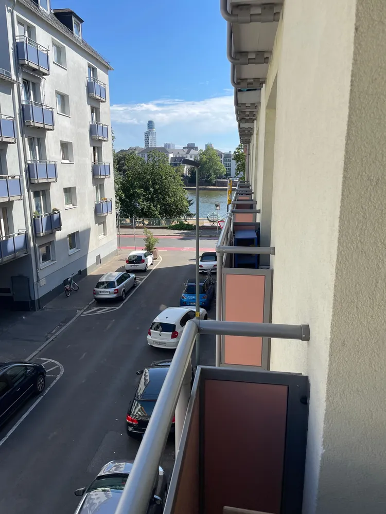 1 Zimmer Wohnung mit 30 m² in Frankfurt am Main – Bild 2