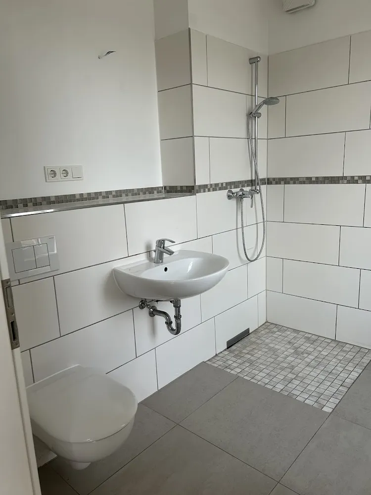 2 Zimmer Wohnung mit 67 m² in Berlin – Bild 4