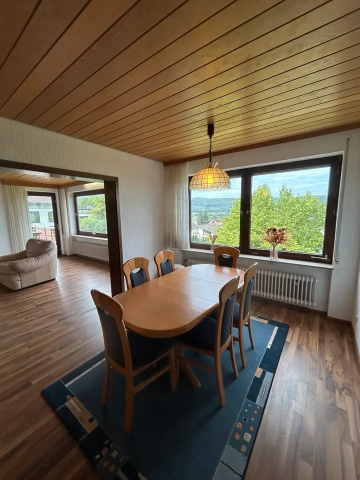 6 Zimmer Wohnung mit 140 m² in Schwäbisch Gmünd – Bild 2