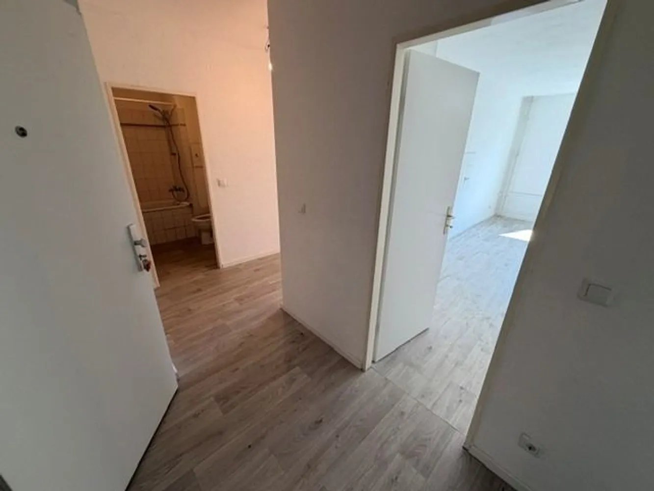 2 Zimmer Wohnung mit 64 m² in Berlin – Bild 2