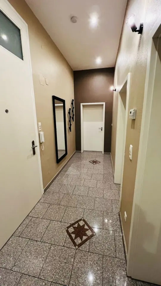 Shared room with 80 m² in Stuttgart – Photo 8