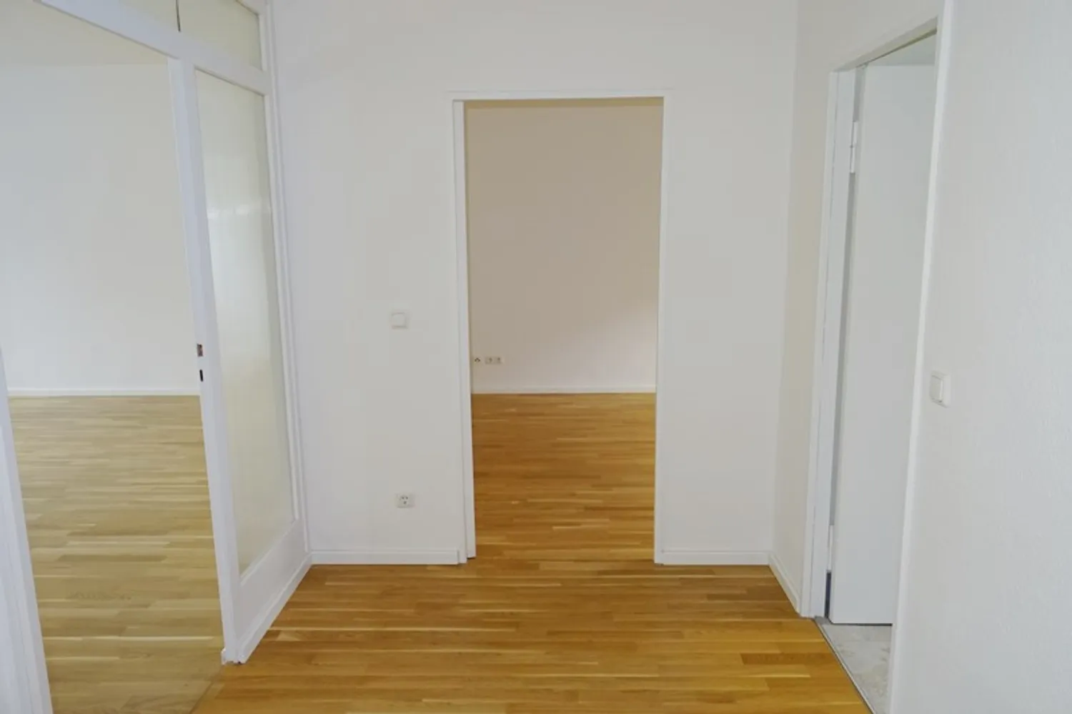 2 room apartment with 60 m² in Berlin – Photo 11